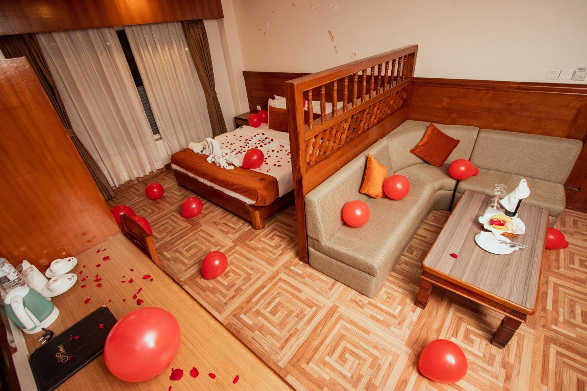 Hotel Mount View Pokhara Zewnętrze zdjęcie