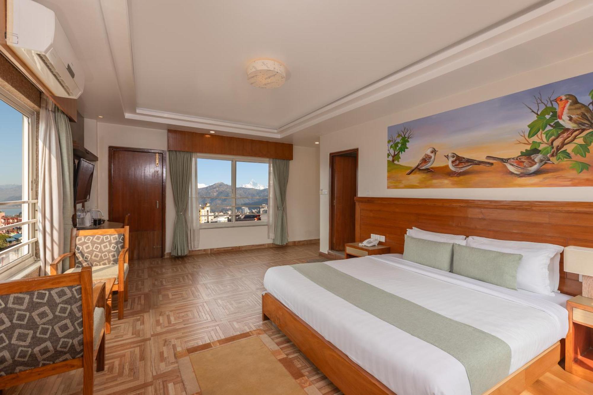 Hotel Mount View Pokhara Zewnętrze zdjęcie