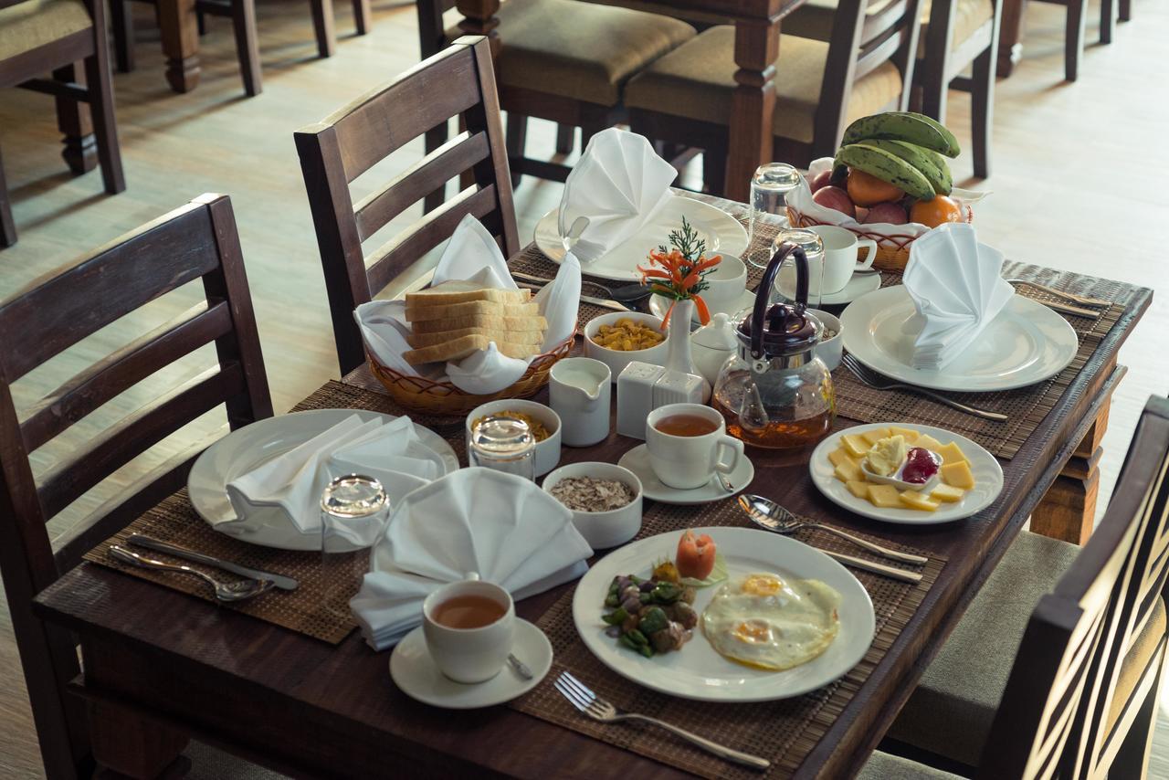 Hotel Mount View Pokhara Zewnętrze zdjęcie